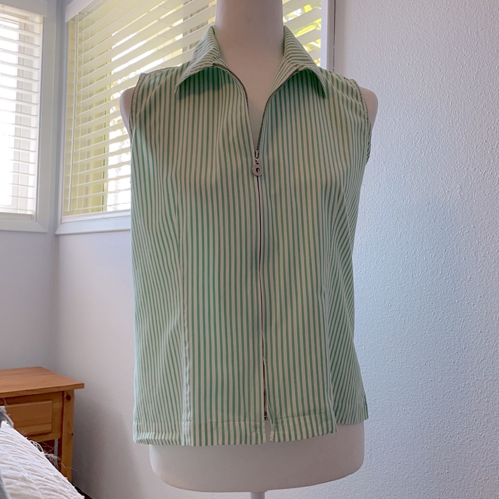 Liz sport, zip front, sleeveless, summer top